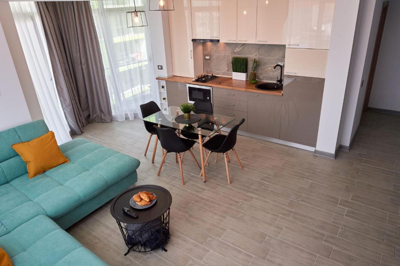 Black Sea Estate Apartment Spa N Pool Beach Resort Năvodari Extérieur photo